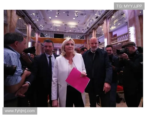 巴黎市长候选人呼吁停止恐同行为